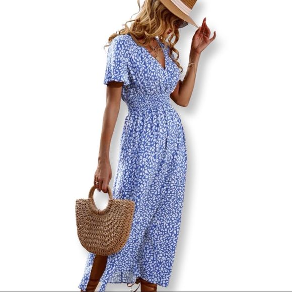 White Label Dresses & Skirts - Boho Floral Print Split Thigh Dress.